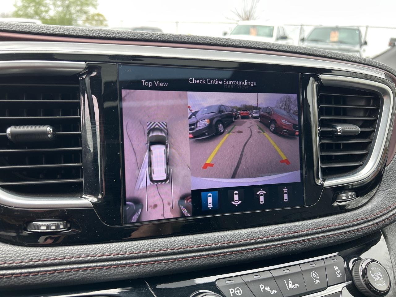 2020 Chrysler Pacifica LIMITED, REMOTE START, POWER SLIDING DOORS! - Photo #19