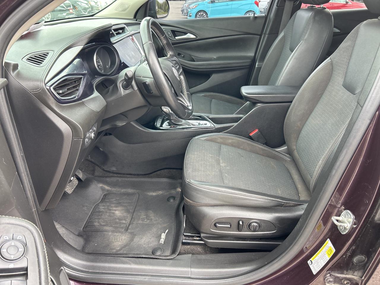 2020 Buick Encore GX PREFERRED, AWD, REMOTE START, BACK UP CAMERA! Photo