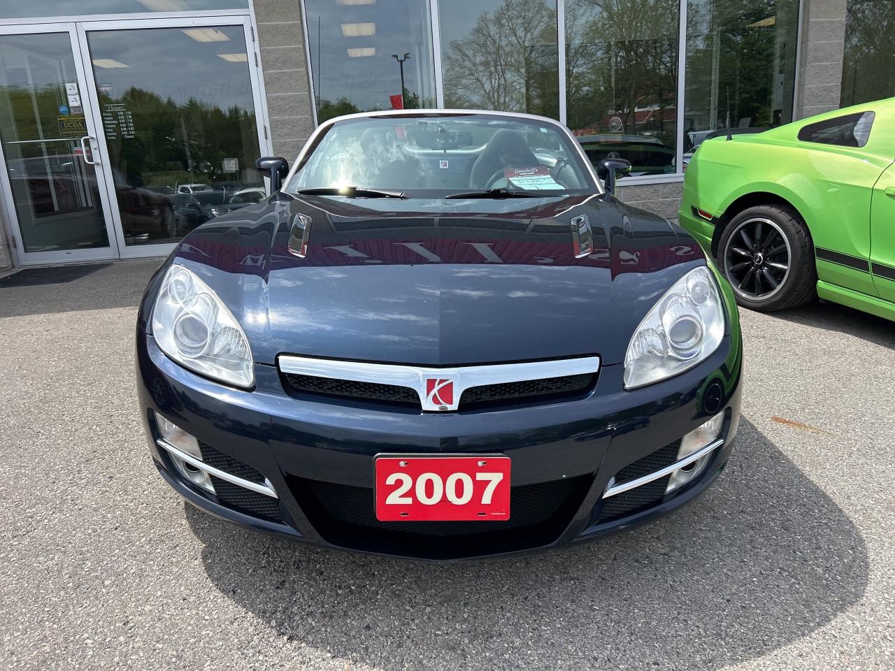 2007 Saturn Sky CONVERTIBLE, MANUAL TRANSMISSION! - Photo #3