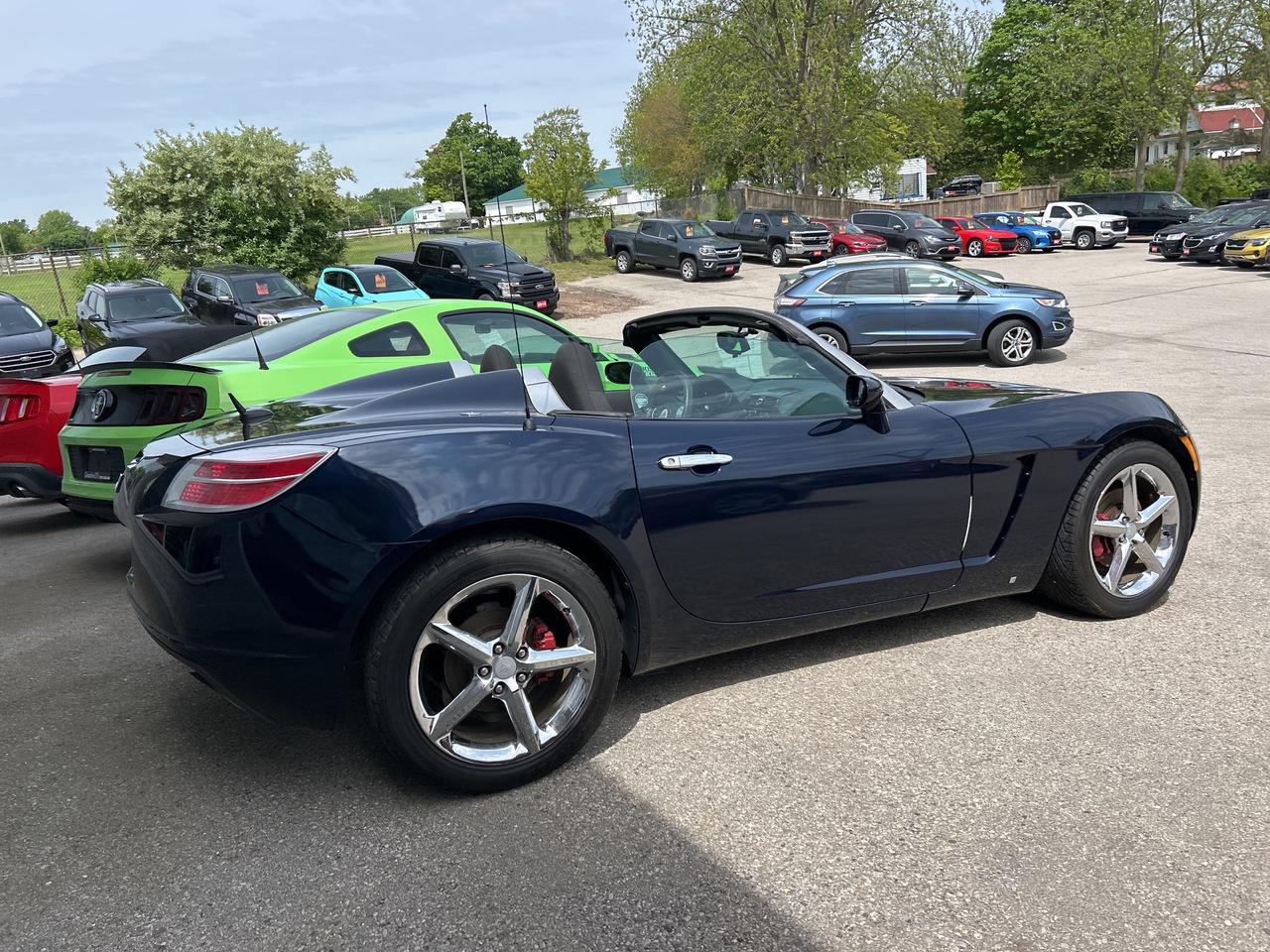 2007 Saturn Sky CONVERTIBLE, MANUAL TRANSMISSION! Photo