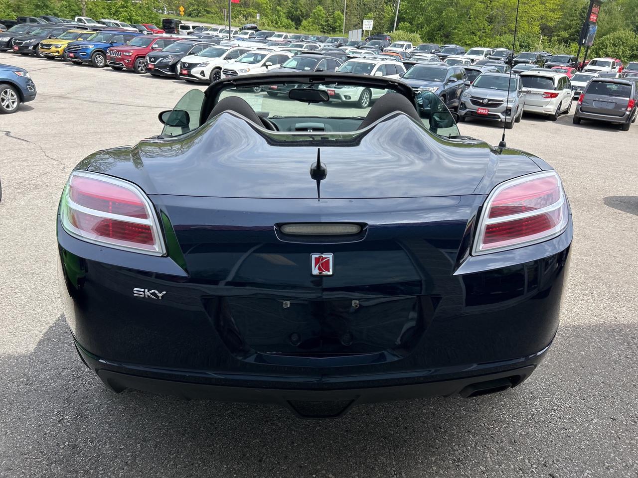 2007 Saturn Sky CONVERTIBLE, MANUAL TRANSMISSION! - Photo #7