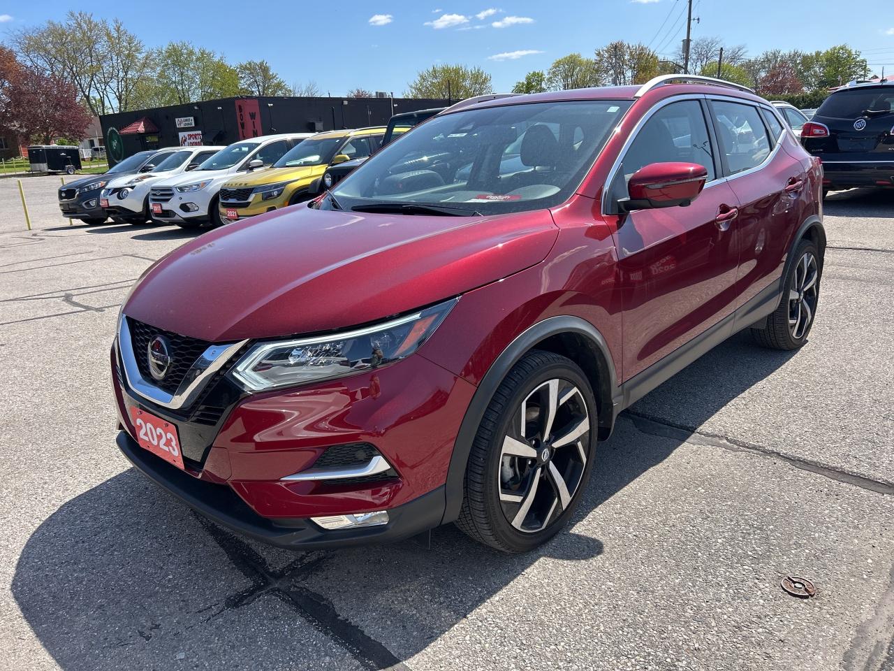 2023 Nissan Qashqai SL, LEATHER, SUNROOF, CLEAN CARFAX, REMOTE START! - Photo #2