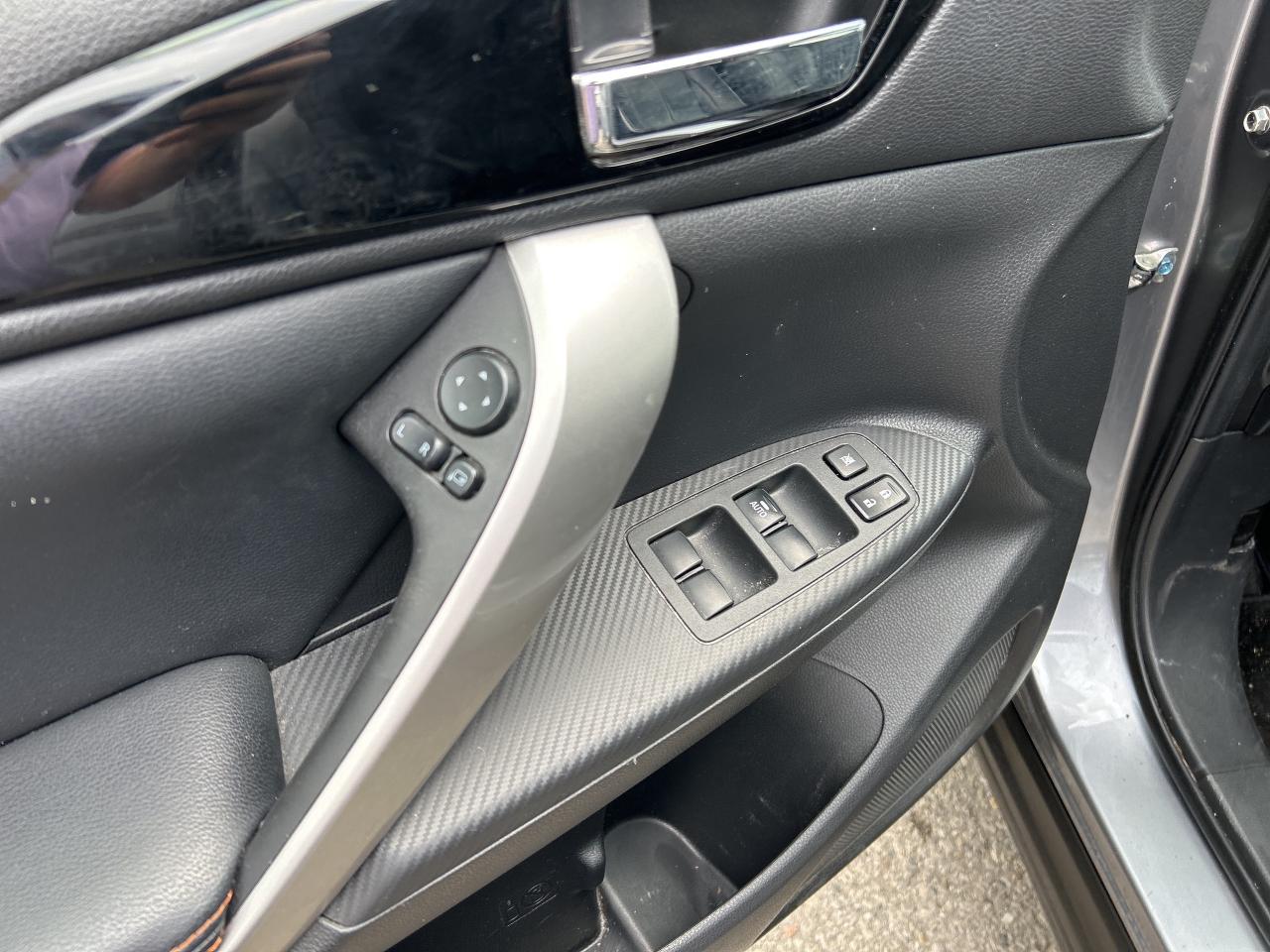 2020 Mitsubishi Eclipse Cross CLEAN CARFAX, HEATED LEATHER, SUNROOF! - Photo #15