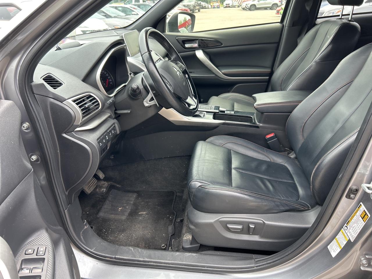 2020 Mitsubishi Eclipse Cross CLEAN CARFAX, HEATED LEATHER, SUNROOF! - Photo #14