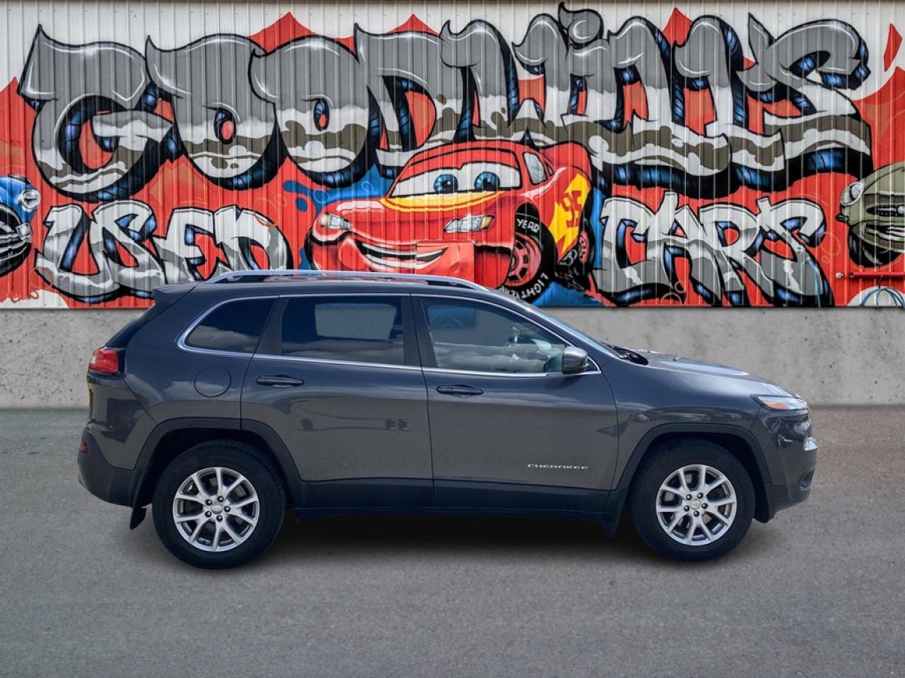 Used 2016 Jeep Cherokee NORTH, CLEAN CARFAX, SUNROOF, HEATED SEATS! for sale in London, ON