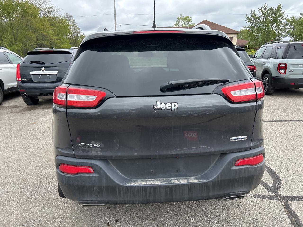 2016 Jeep Cherokee NORTH, CLEAN CARFAX, SUNROOF, HEATED SEATS! - Photo #7