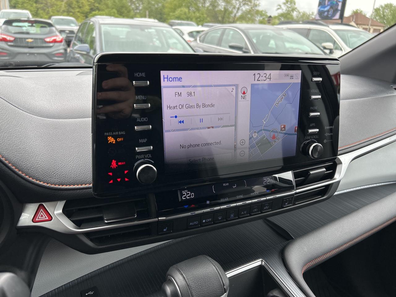 2021 Toyota Sienna XSE 7-PASS, HYBRID, CLEAN CARFAX, SUNROOF, LEATHER - Photo #20