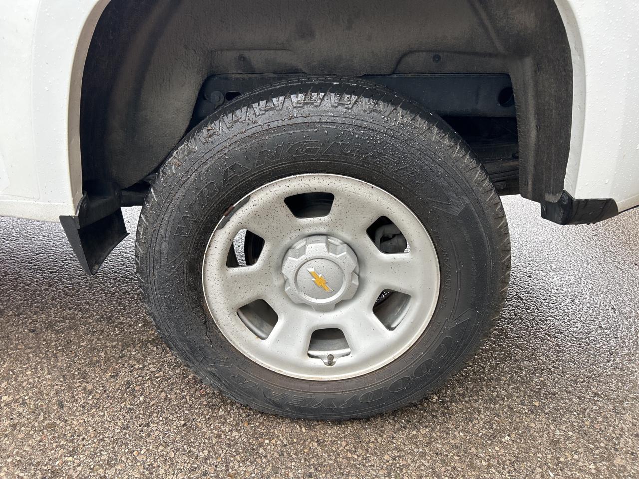 2021 Chevrolet Colorado TRADESMAN TOPPER INCLUDED, SIRIUS RADIO! - Photo #10