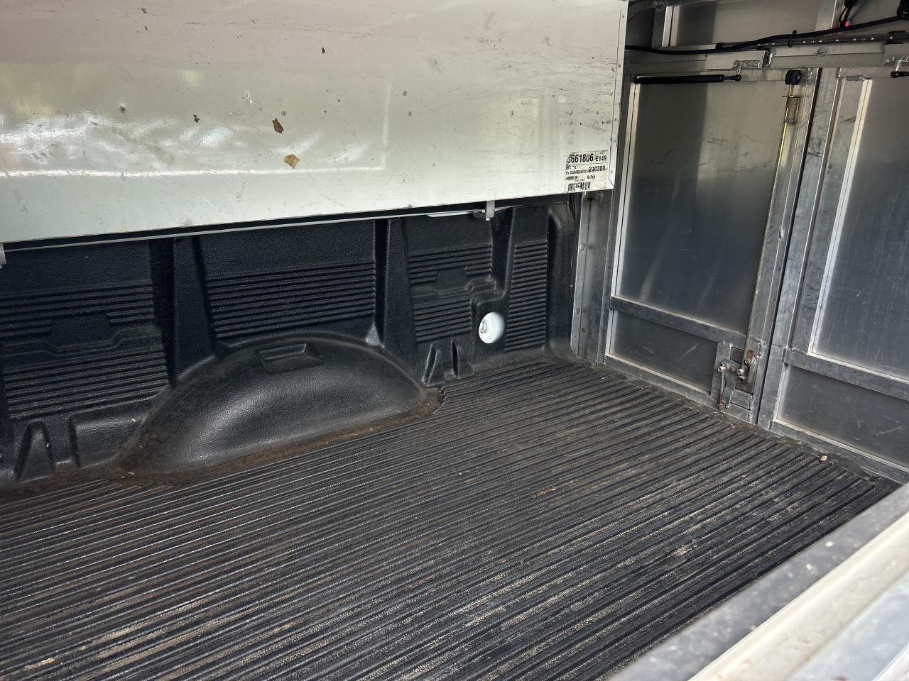 2021 Chevrolet Colorado TRADESMAN TOPPER INCLUDED, SIRIUS RADIO! - Photo #12