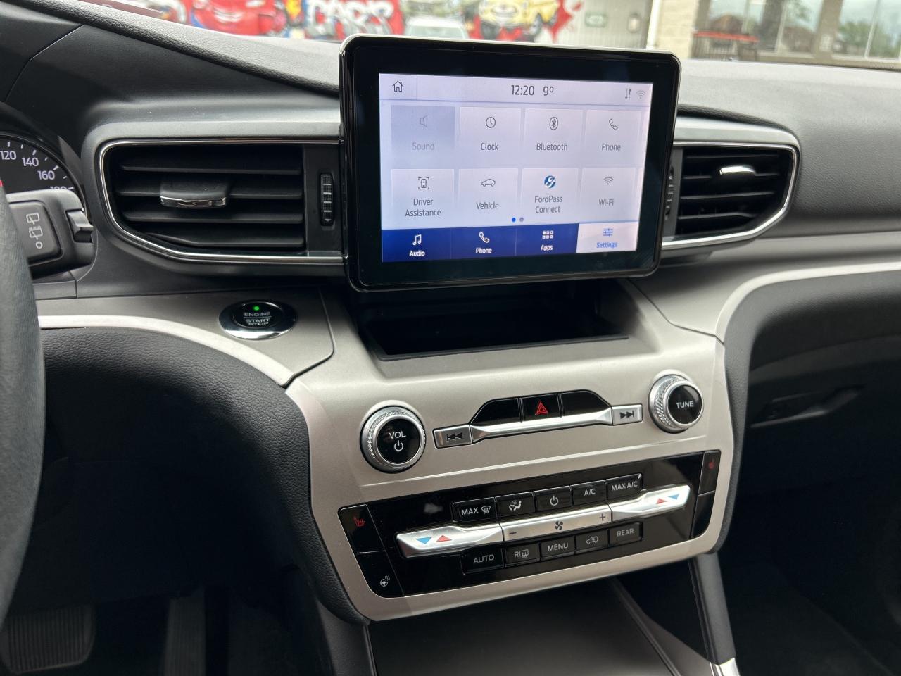 2021 Ford Explorer XLT, CLEAN CARFAX, HEATED LEATHER, REMOTE START! - Photo #17