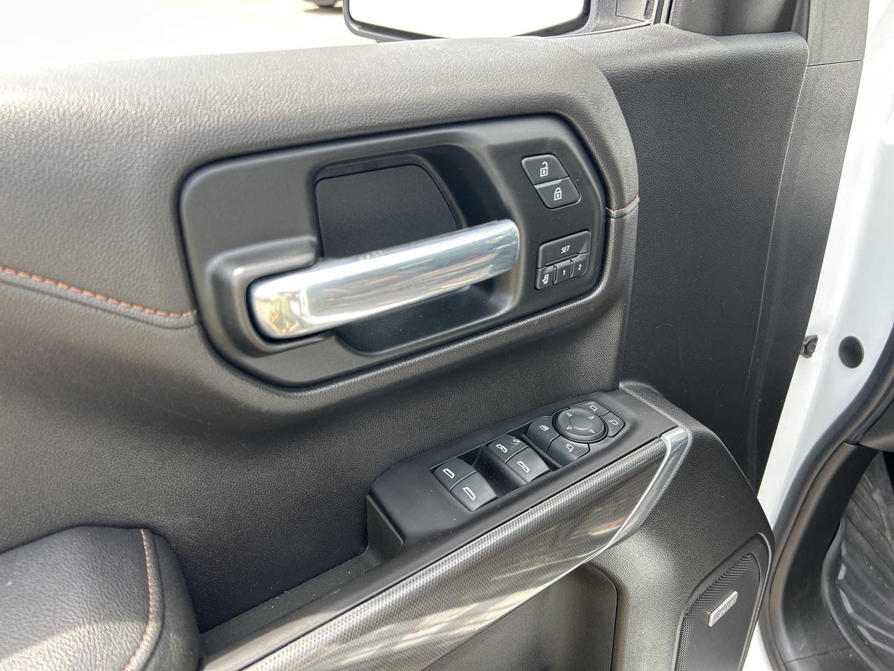 2020 GMC Sierra 1500 AT4, CLEAN CARFAX, HEATED/ COOLED LEATHER! Photo