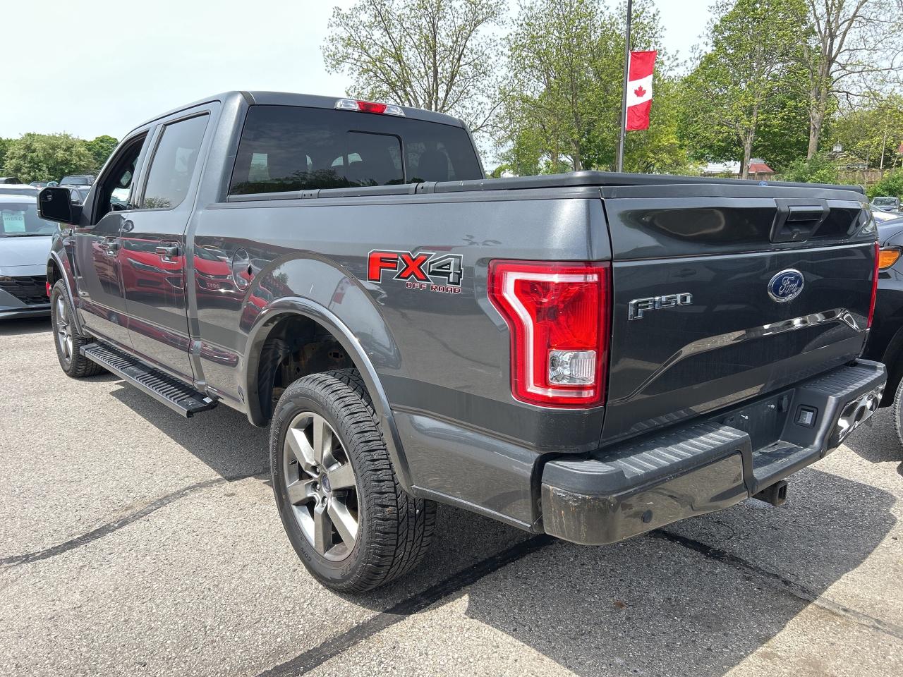 2017 Ford F-150 FX4, CLEAN CARFAX, REMOTE START, ECO BOOST, 4X4! - Photo #8