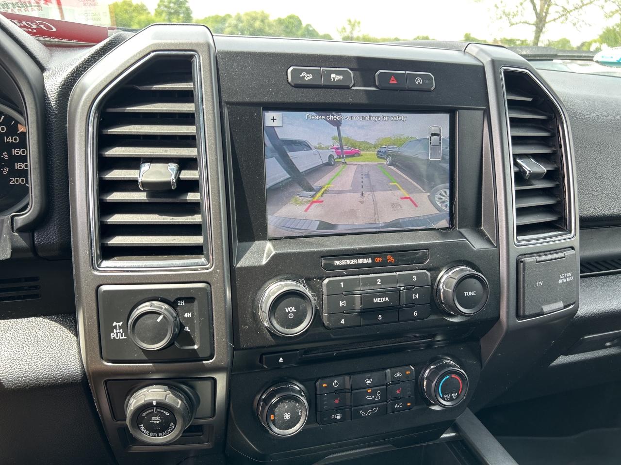 2017 Ford F-150 FX4, CLEAN CARFAX, REMOTE START, ECO BOOST, 4X4! - Photo #15