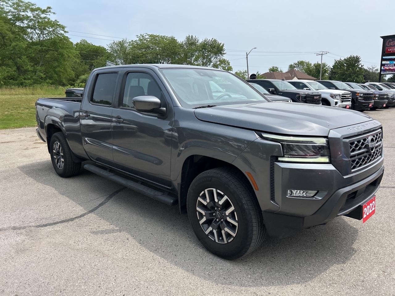 2022 Nissan Frontier SV, REMOTE START, BACK UP CAMERA, CLEAN CARFAX! - Photo #4