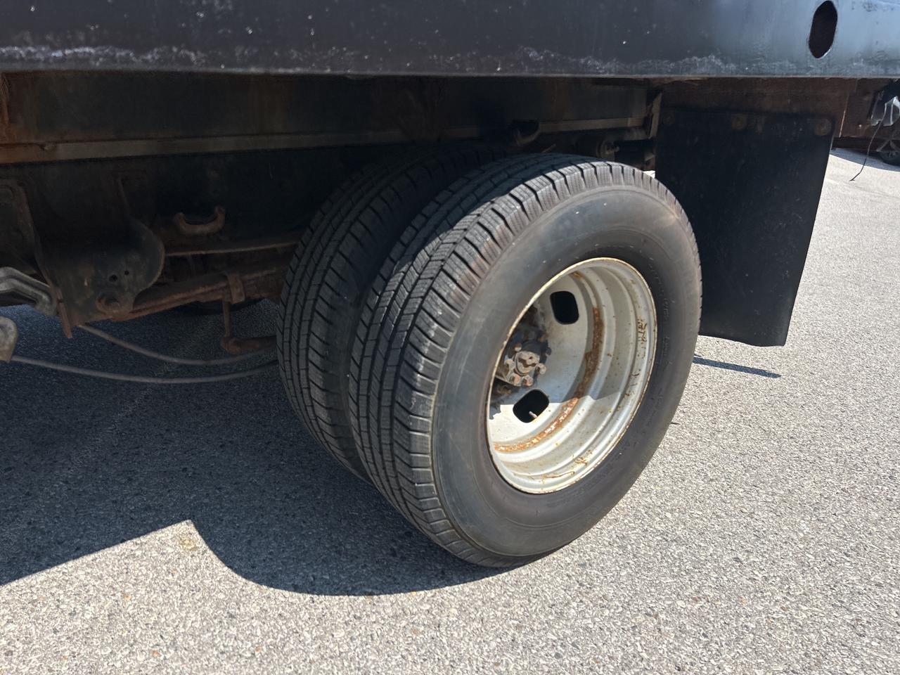 2017 Ford F-350 XL, POWER TAILGATE LIFT, AS IS, NOT SAFETIED! Photo