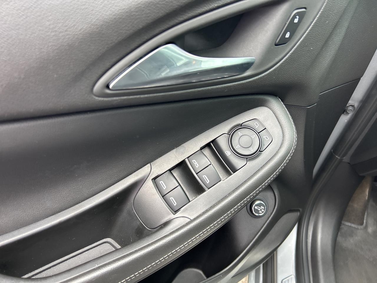 2023 Buick Encore GX REMOTE START, AWD, HEATED SEATS, CLEAN CARFAX! - Photo #13