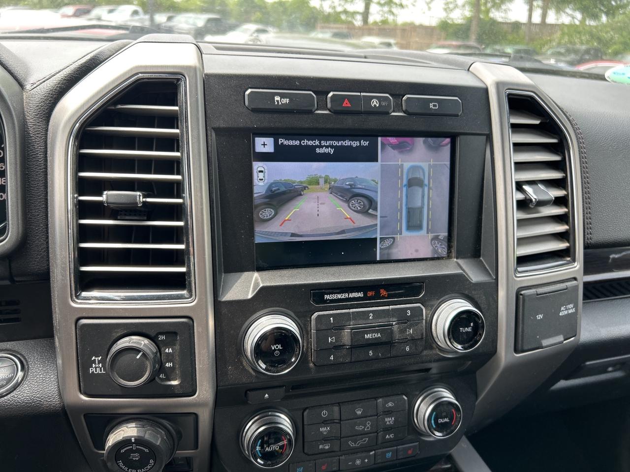 2017 Ford F-150 PLATINUM, HEATED/ COOLED LEATHER, CLEAN CARFAX! - Photo #18