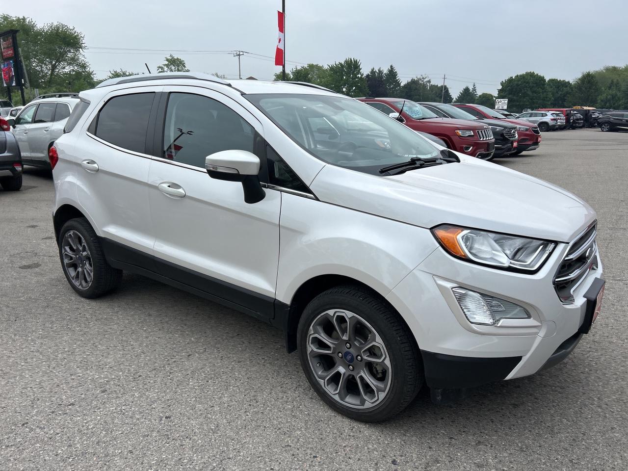 2022 Ford EcoSport TITANIUM, CLEAN CARFAX, SUNROOF, LEATHER! - Photo #3