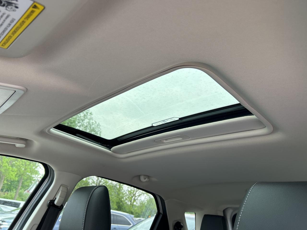 2022 Ford EcoSport TITANIUM, CLEAN CARFAX, SUNROOF, LEATHER! - Photo #15