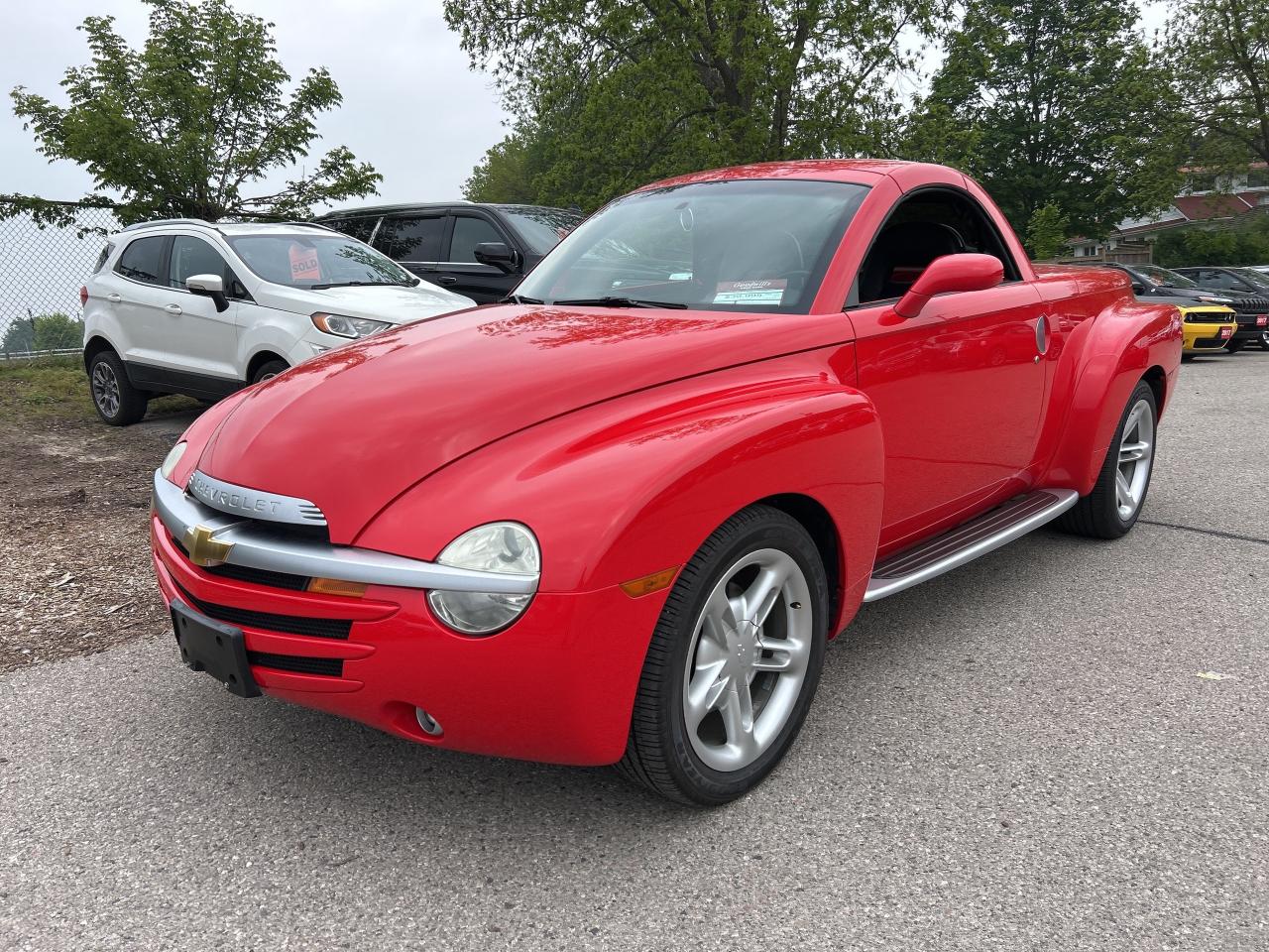 2004 Chevrolet SSR LT, COUPE, CONVERTIBLE, LEATHER, 5.3 LITER! - Photo #2