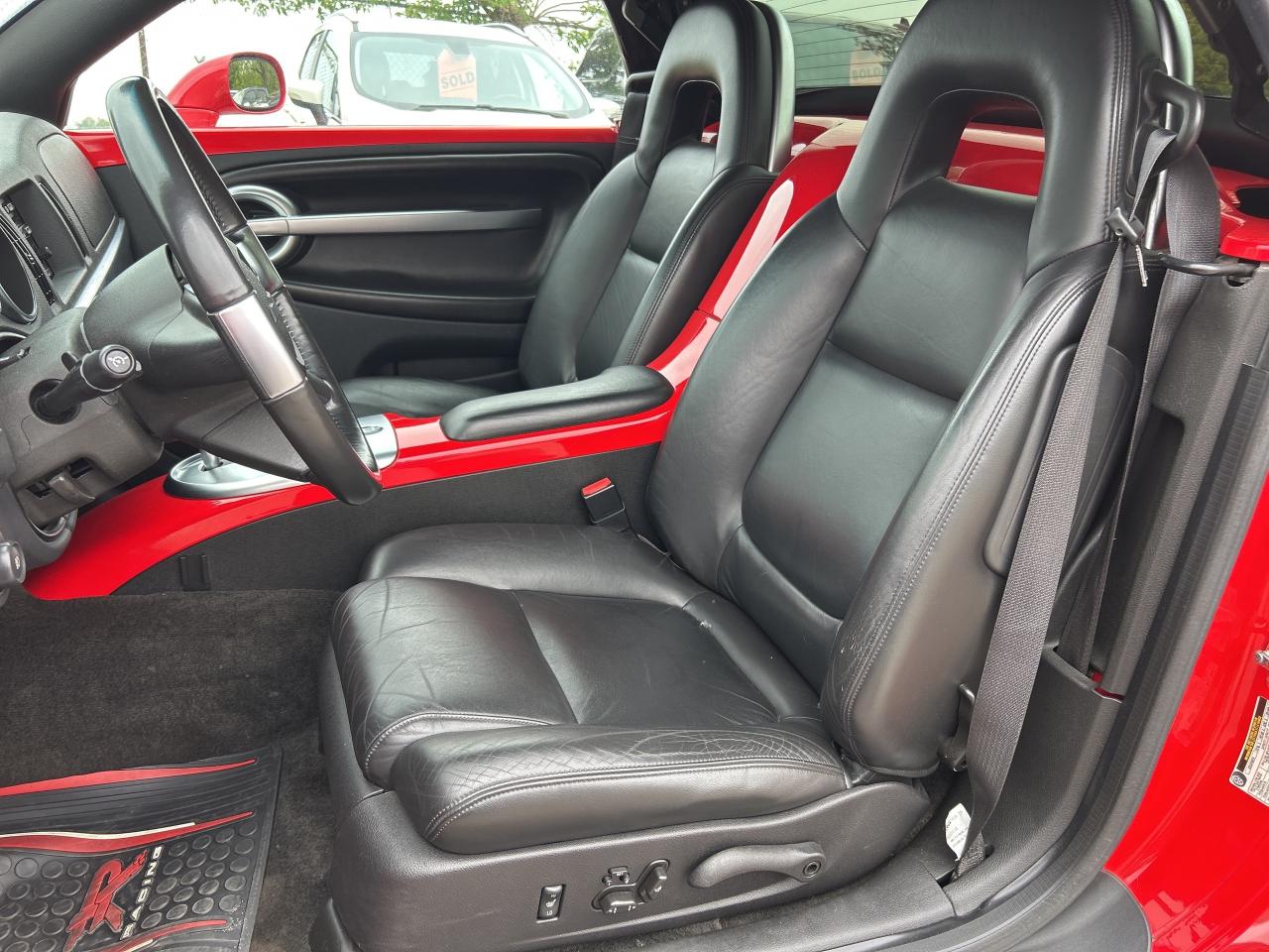 2004 Chevrolet SSR LT, COUPE, CONVERTIBLE, LEATHER, 5.3 LITER! - Photo #15