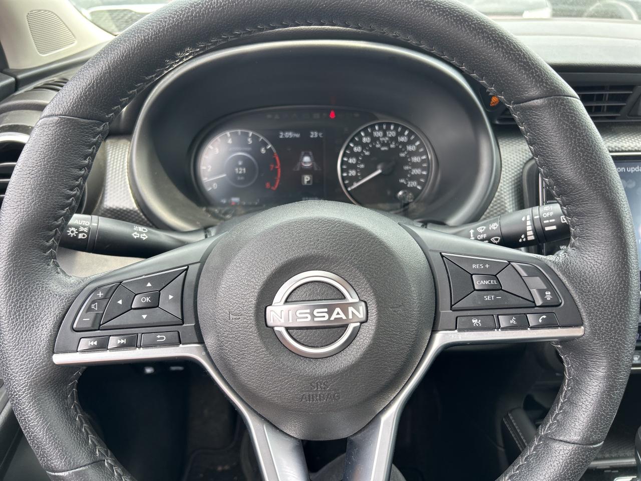 2023 Nissan Kicks SV, BACK UP CAMERA, REMOTE START! - Photo #16