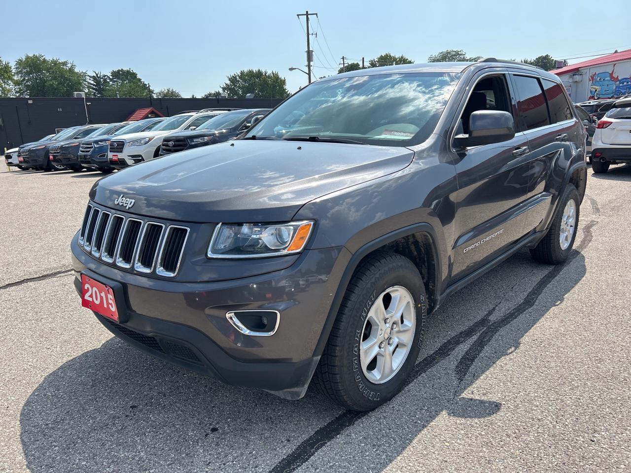 2015 Jeep Grand Cherokee LAREDO, 4X4! - Photo #2