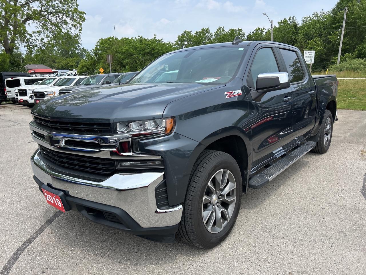 2019 Chevrolet Silverado 1500 LT, CLEAN CARFAX, 6 PASSENGER, REMOTE START! - Photo #2