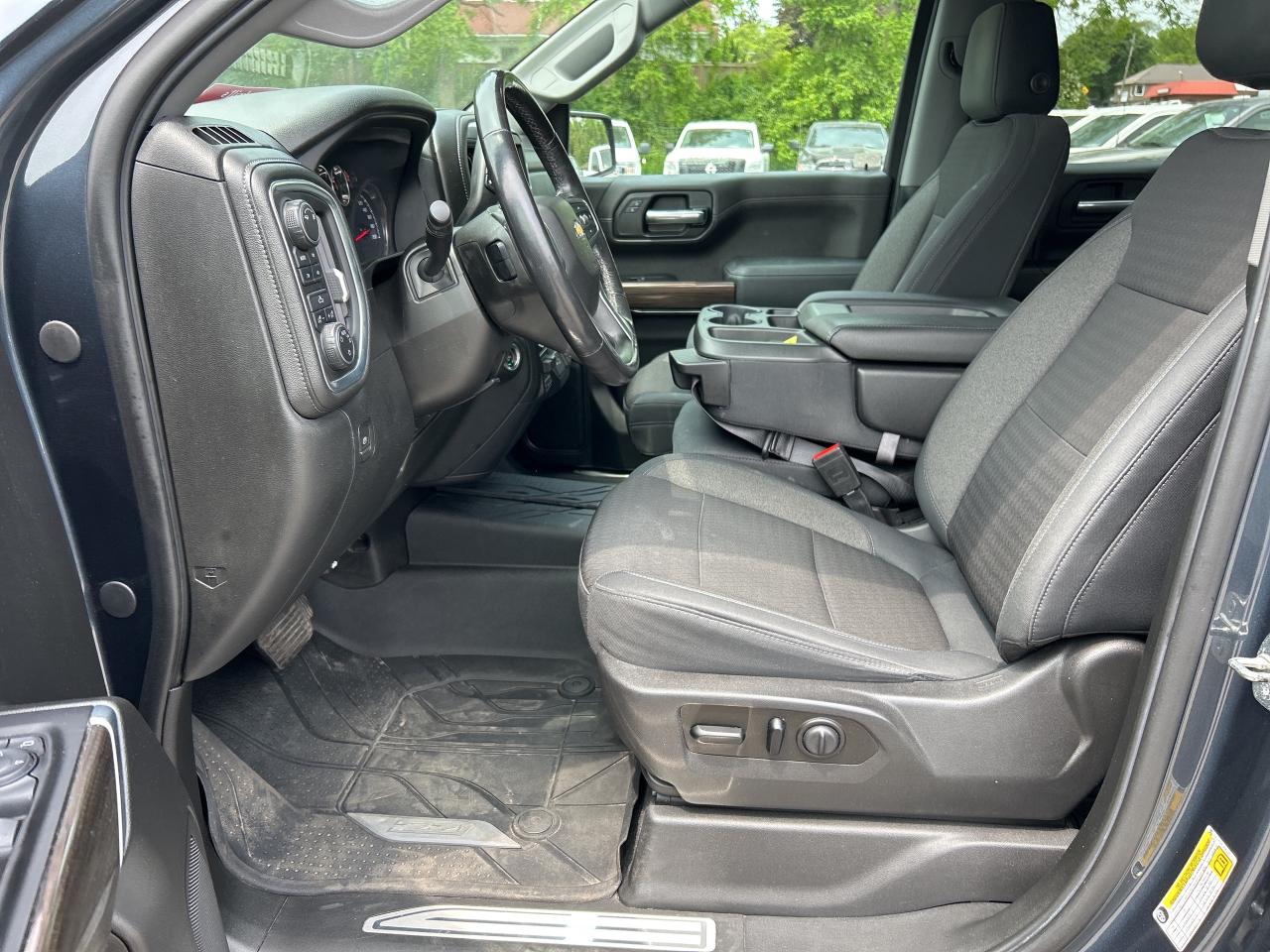 2019 Chevrolet Silverado 1500 LT, CLEAN CARFAX, 6 PASSENGER, REMOTE START! - Photo #13