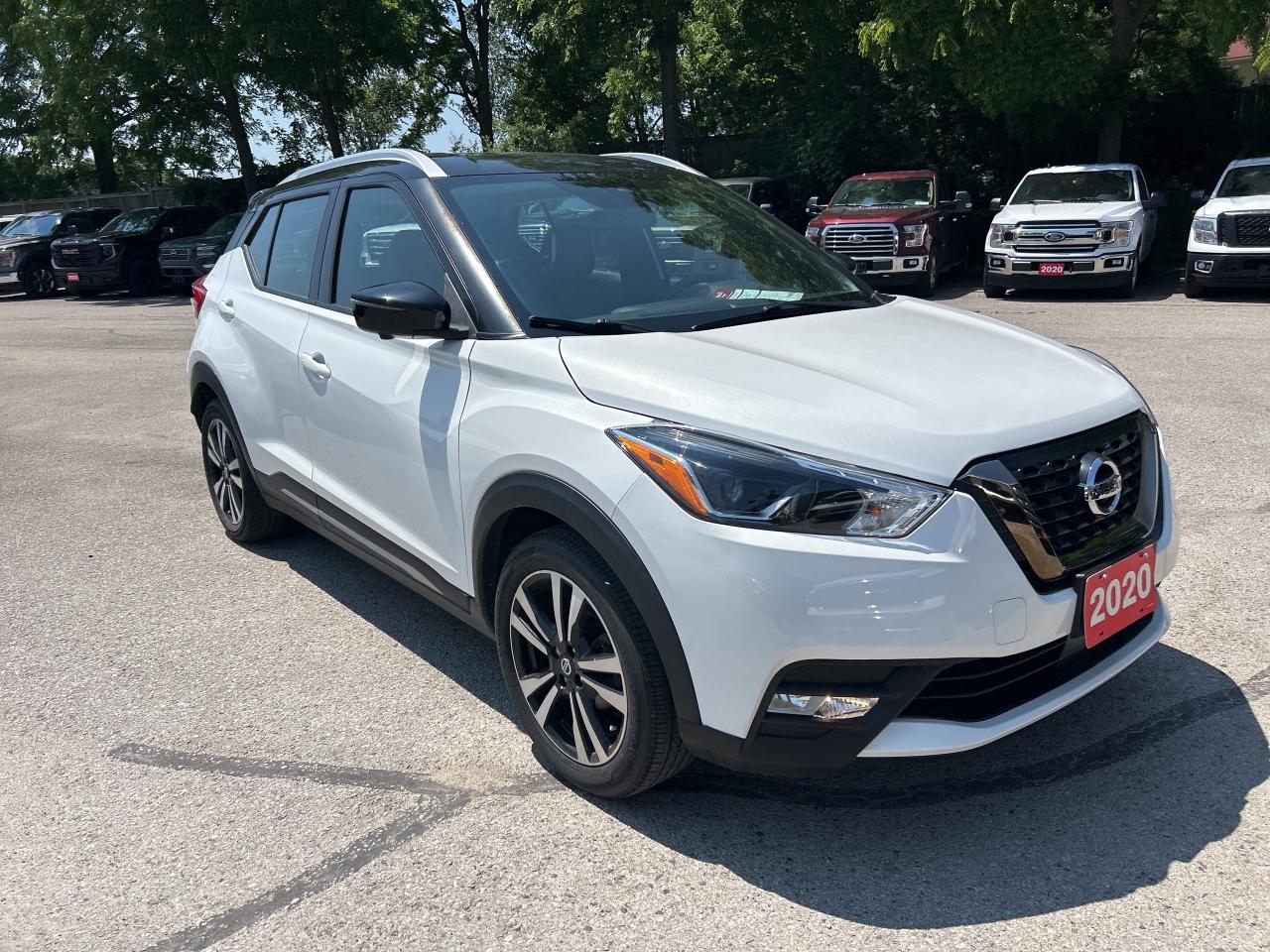 2020 Nissan Kicks SR, AUTOMATIC, HEATED SEATS, ONLY 37 000 KMS! - Photo #4