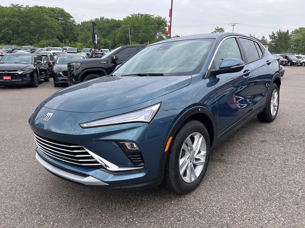 2024 Buick Envista PREFERRED, CLEAN CARFAX, BALANCE OF WARRANTY! - Photo #2