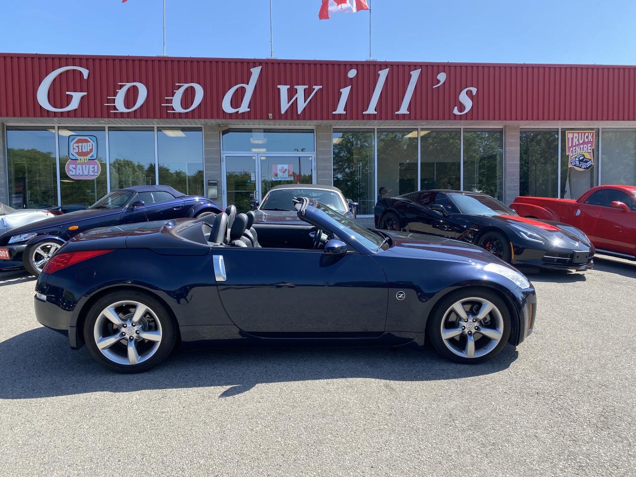 2009 Nissan 350Z COUPE CONVERTIBLE, CLEAN CARFAX, LOCAL TRADE