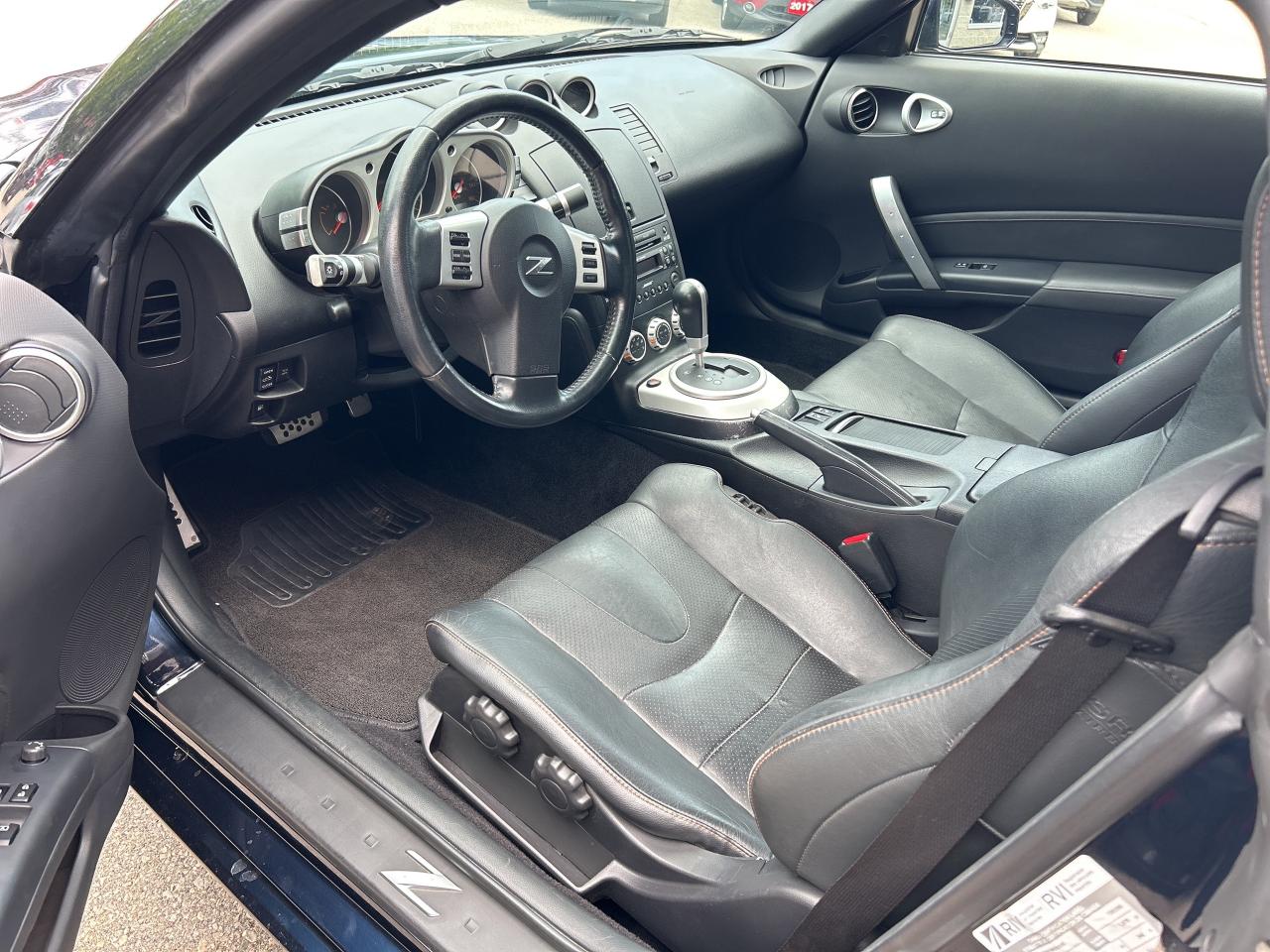 2009 Nissan 350Z COUPE CONVERTIBLE, CLEAN CARFAX, LOCAL TRADE - Photo #13