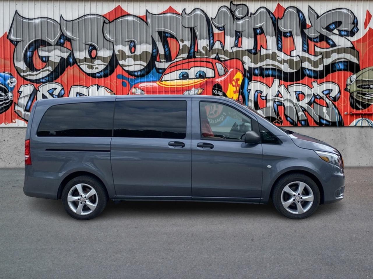 Used 2016 Mercedes-Benz Metris Passenger Van 8 PASSENGER, POWER SLIDING DOORS, NAVIGATION! for sale in London, ON