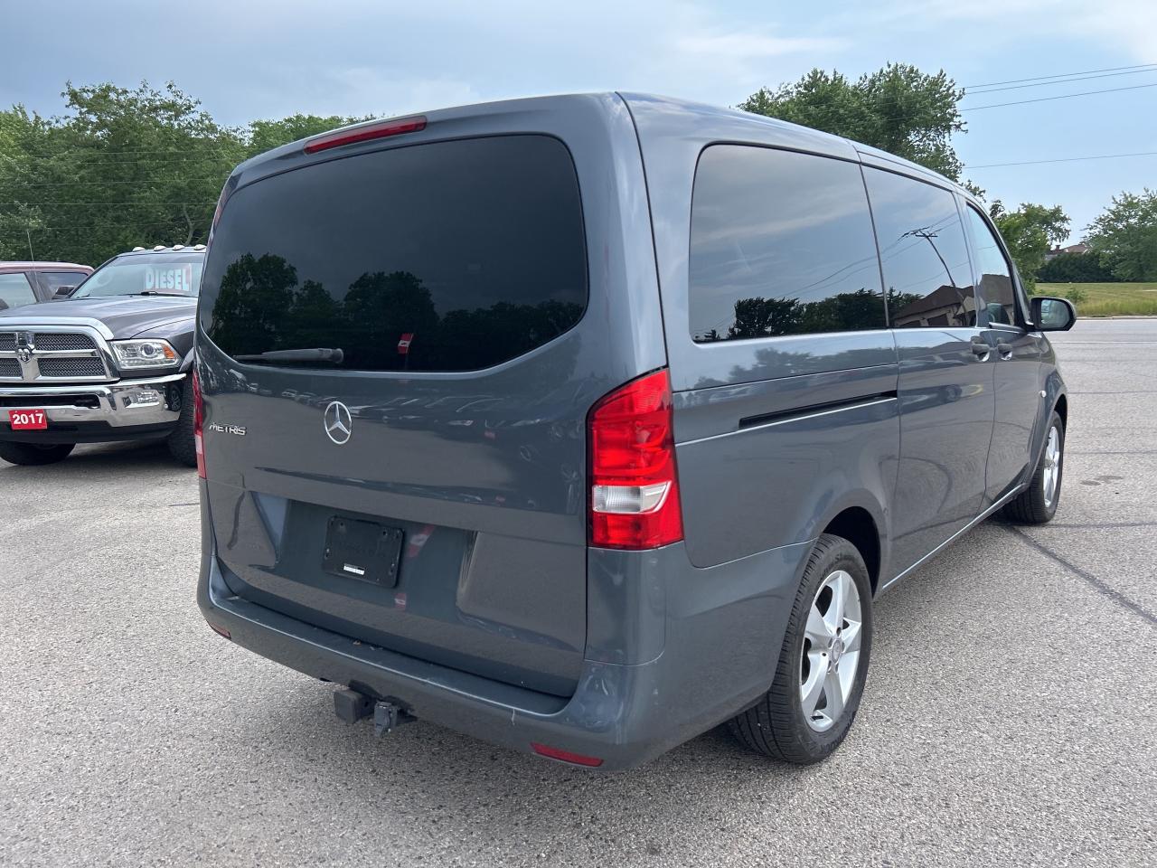 2016 Mercedes-Benz Metris Passenger Van 8 PASSENGER, POWER SLIDING DOORS, NAVIGATION! - Photo #6