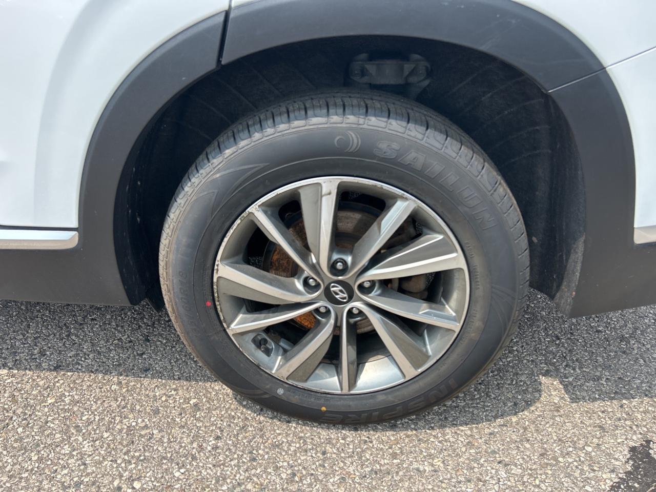 2019 Hyundai Santa Fe LUXURY, CLEAN CARFAX, HEATED/ COOLED LEATHER SEATS - Photo #10