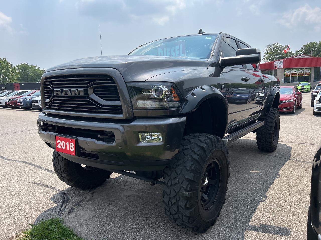 2018 RAM 2500 LARAMIE, DIESEL, CLEAN CARFAX, REMOTE START! - Photo #2
