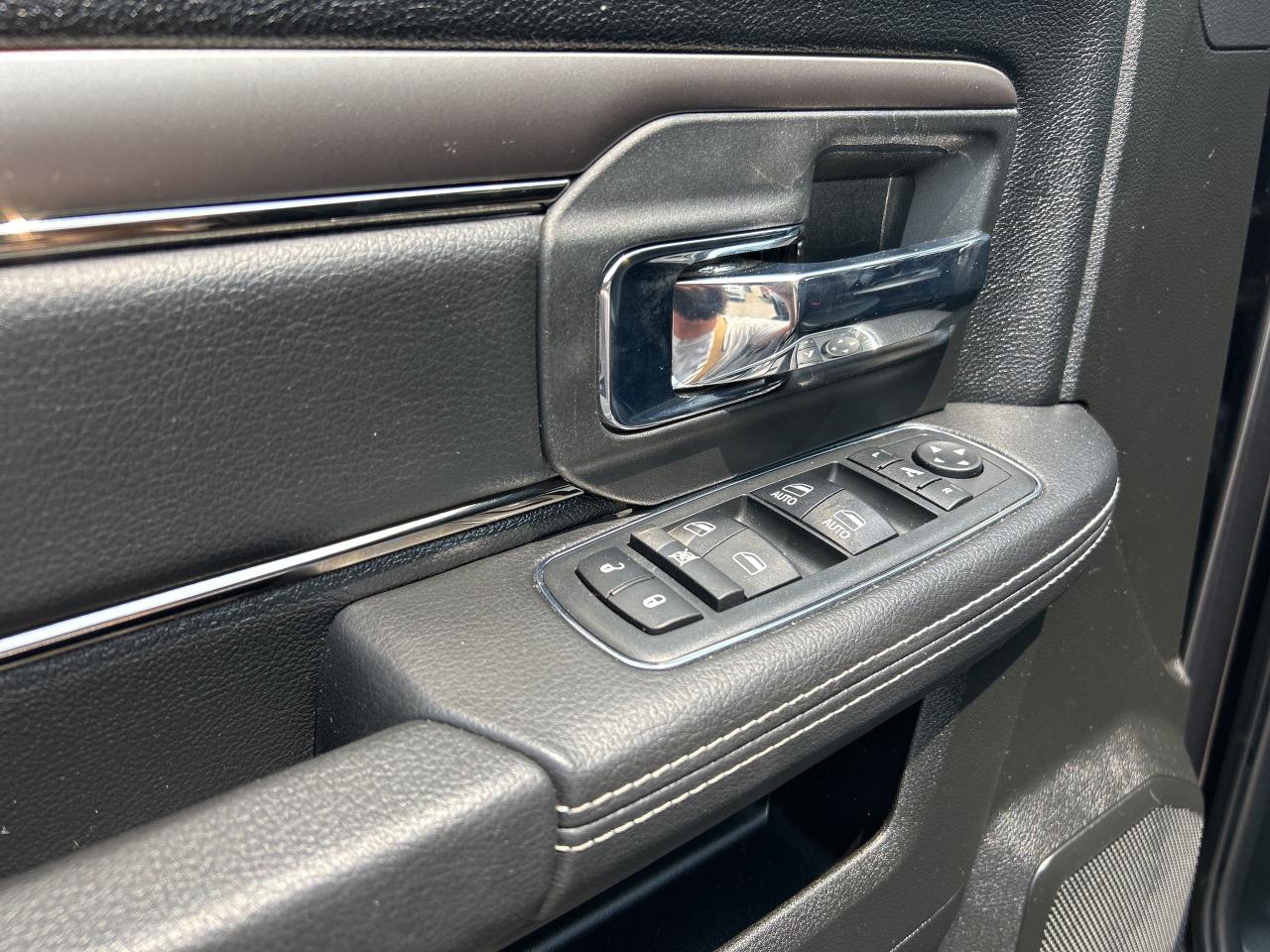 2018 RAM 2500 LARAMIE, DIESEL, CLEAN CARFAX, REMOTE START! - Photo #12