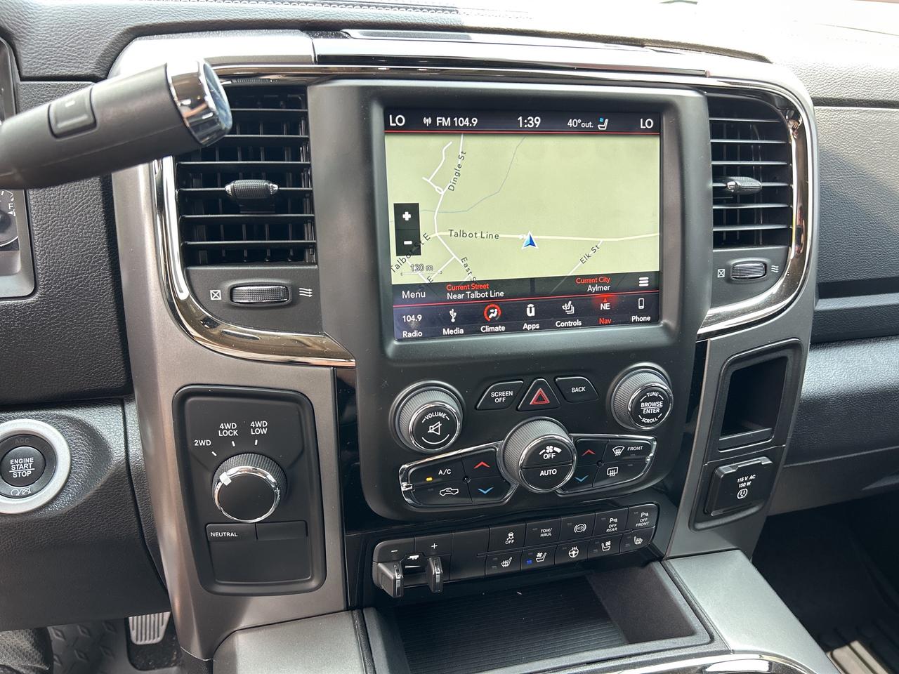 2018 RAM 2500 LARAMIE, DIESEL, CLEAN CARFAX, REMOTE START! - Photo #15