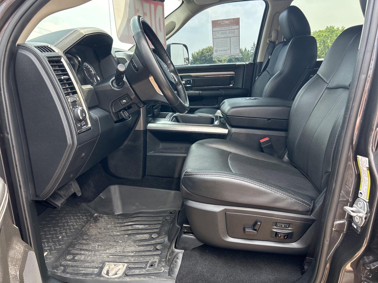 2018 RAM 2500 LARAMIE, DIESEL, CLEAN CARFAX, REMOTE START! Photo