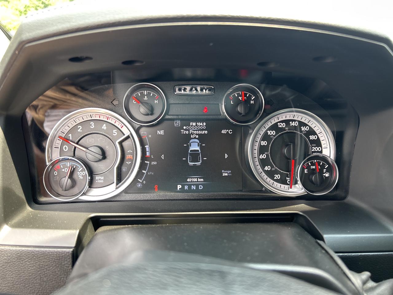 2018 RAM 2500 LARAMIE, DIESEL, CLEAN CARFAX, REMOTE START! - Photo #17