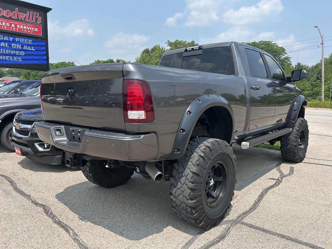 2018 RAM 2500 LARAMIE, DIESEL, CLEAN CARFAX, REMOTE START! Photo
