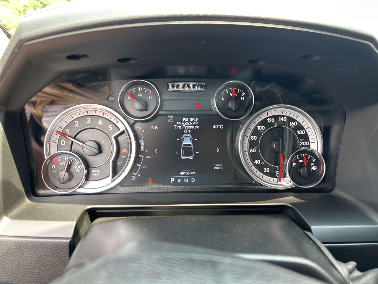 2018 RAM 2500 LARAMIE, DIESEL, CLEAN CARFAX, REMOTE START! - Photo #17