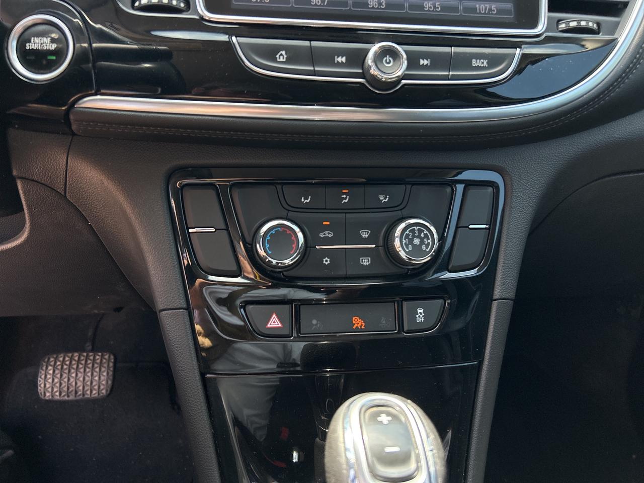 2017 Buick Encore PREFERRED, CLEAN CARFAX, POWER SEATS, AWD! - Photo #19