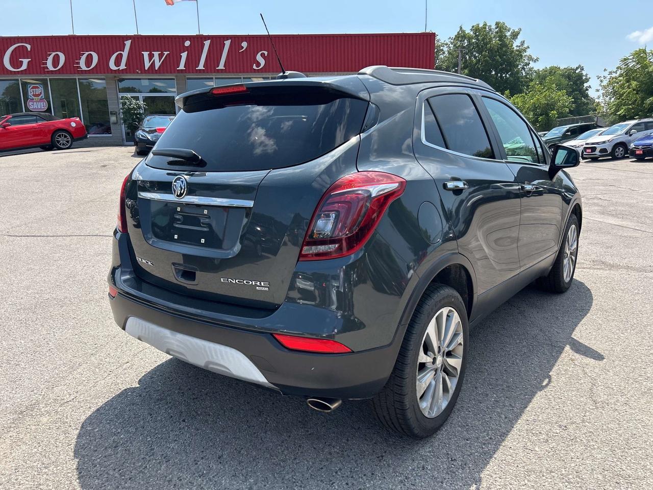 2017 Buick Encore PREFERRED, CLEAN CARFAX, POWER SEATS, AWD! - Photo #6