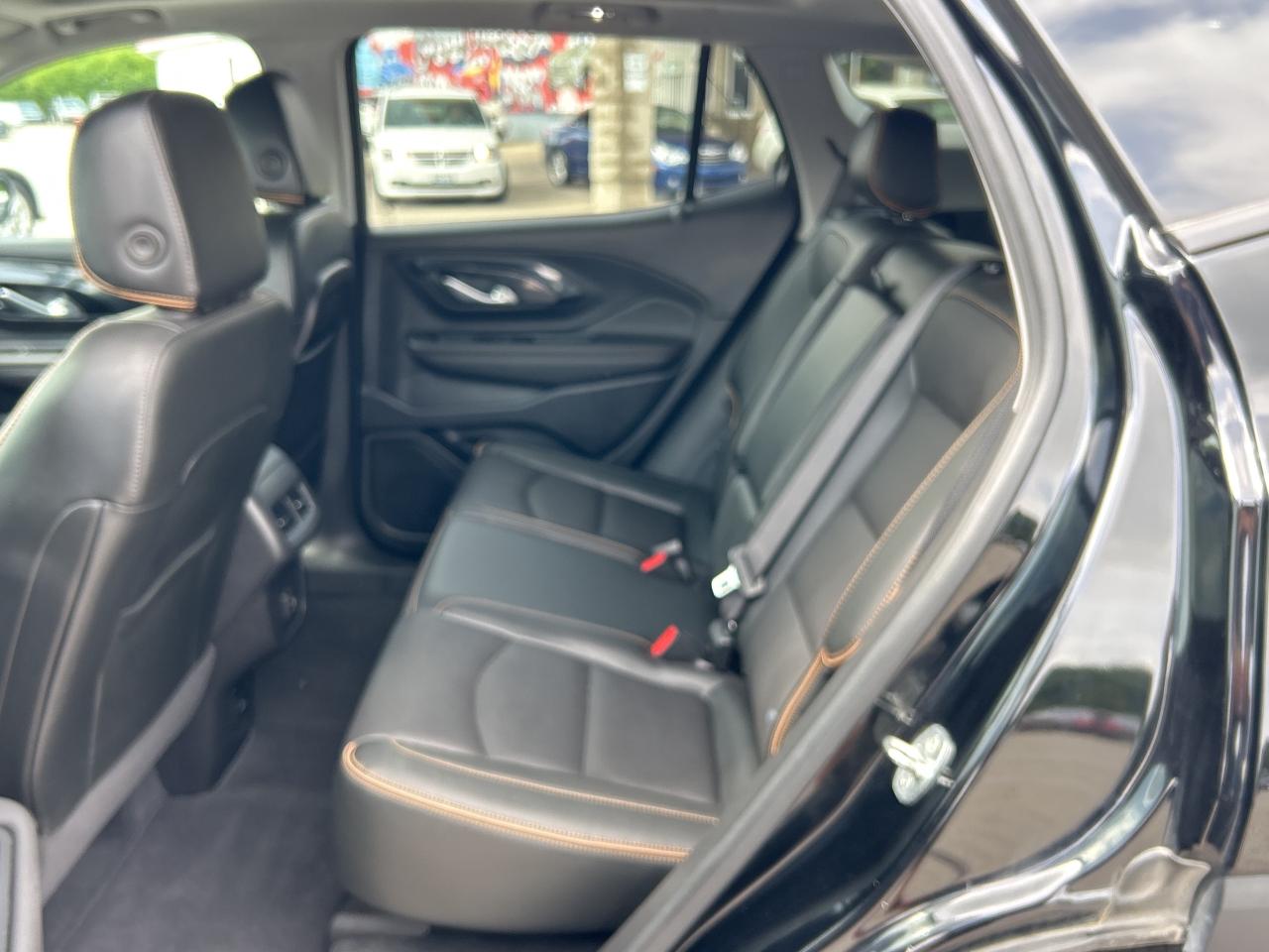 2022 GMC Terrain AT4, CLEAN CARFAX, REMOTE START, HEATED LEATHER! - Photo #15