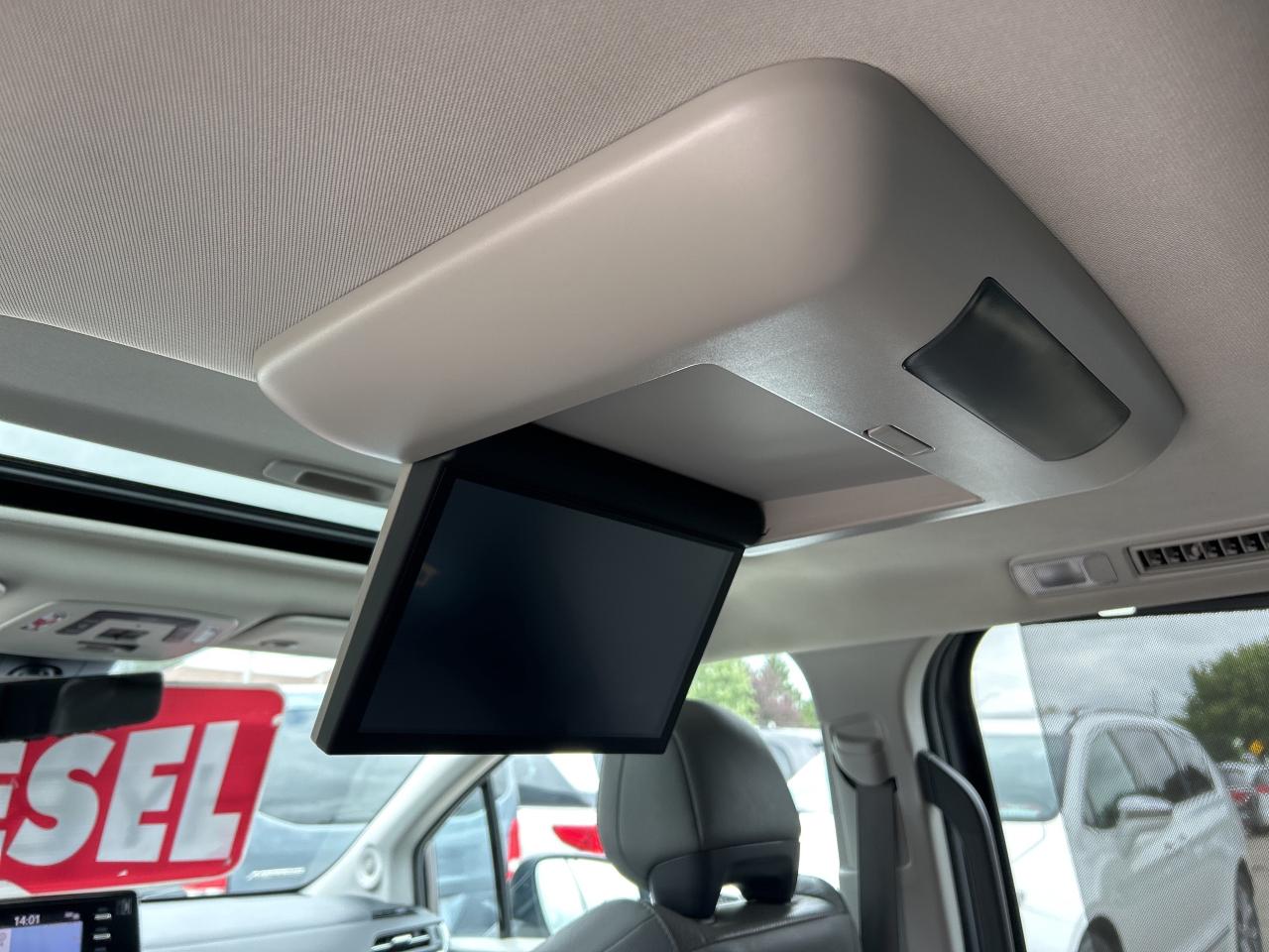 2021 Toyota Sienna LIMITED, HYBRID, CLEAN CARFAX, HEATED LEATHER - Photo #14