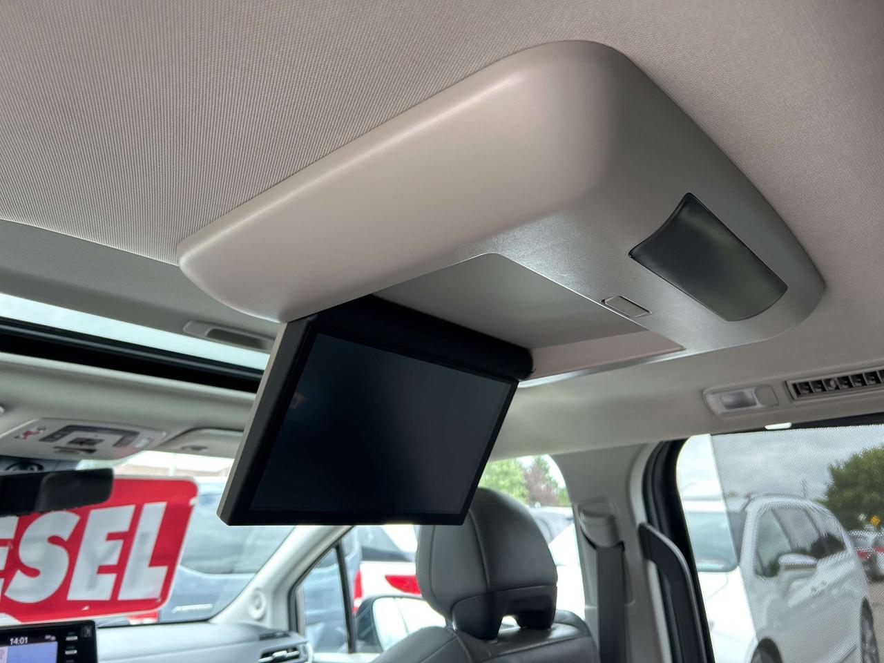 2021 Toyota Sienna LIMITED, HYBRID, CLEAN CARFAX, HEATED LEATHER - Photo #14
