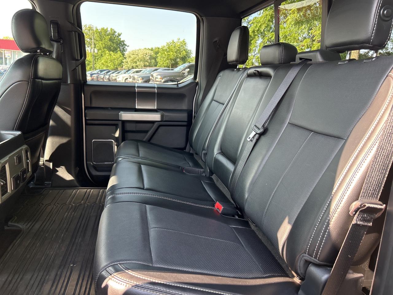 2018 Ford F-150 LARIAT, 3.5L, CLEAN CARFAX, HEATED/ COOLED LEATHER - Photo #11