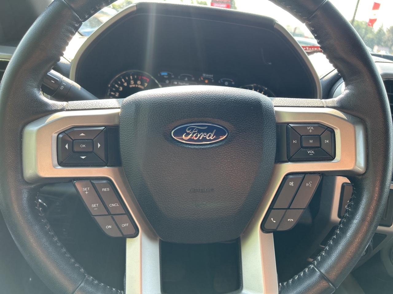 2018 Ford F-150 LARIAT, 3.5L, CLEAN CARFAX, HEATED/ COOLED LEATHER - Photo #13